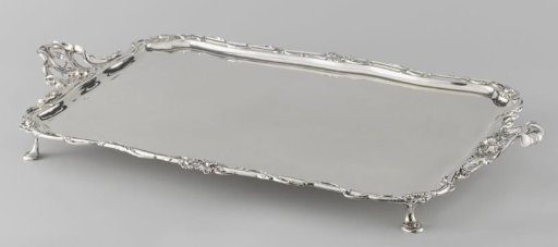 Plate, presentation plate of silver with decoration of a winding branch with leaves and floral work along the edge and between the handles