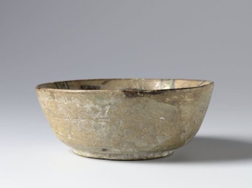 Bowl with ornaments in a panel decoration