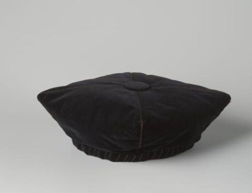 Black Velvet Beret