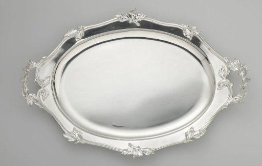 Saucer, decorated with leafy branches