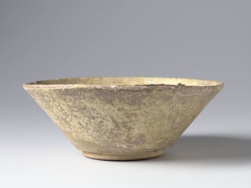 Bowl with pseudo-inscription in brown and red