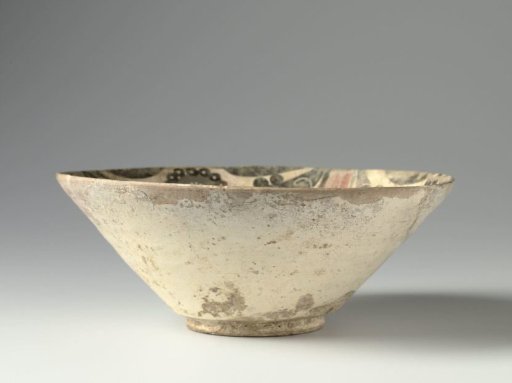 Bowl with stylized flower sprays