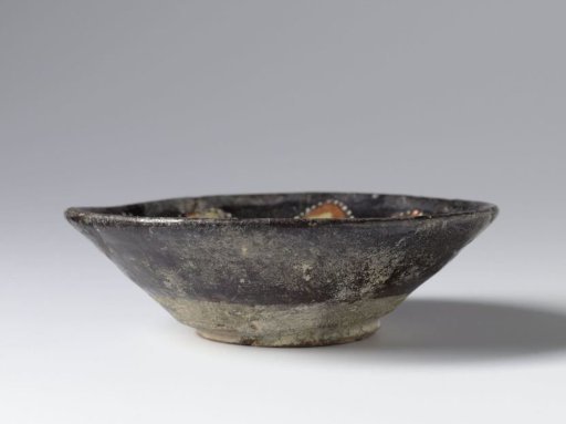 Bowl with red medallions