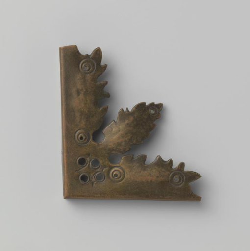 Corner piece of a book clasp (?)