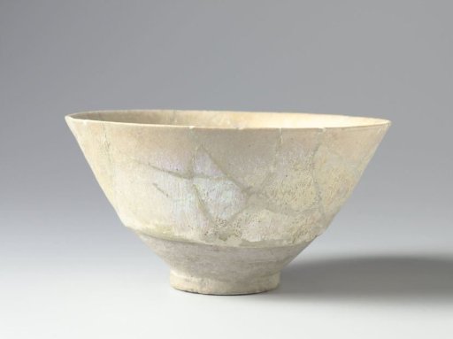 Bowl with five blue lines