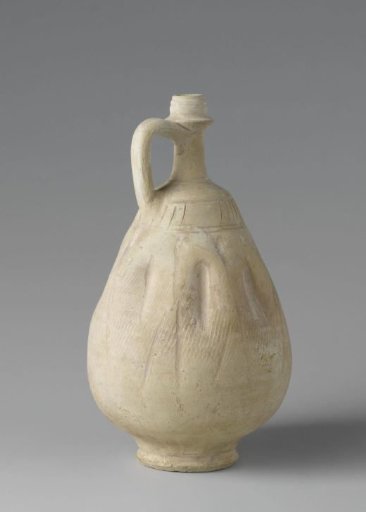 Pear-shaped vessel with handle