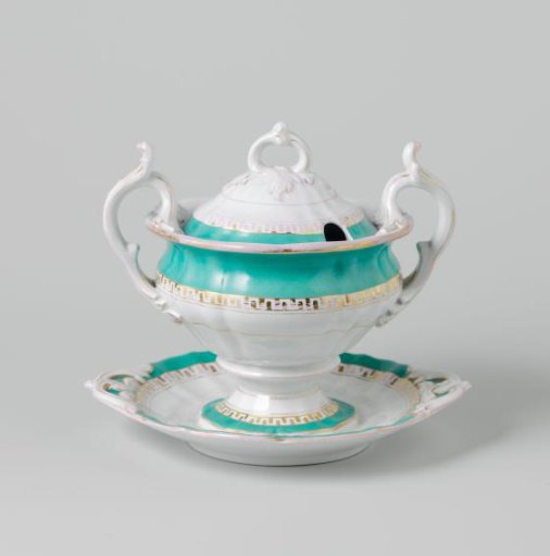 Lid, on a fixed underplate, with a green rim and a golden Greek band
