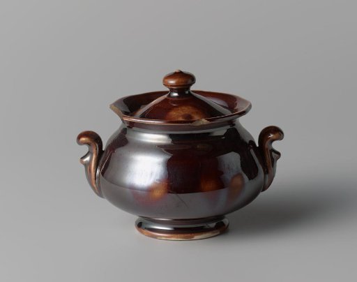 Lid, brown with light spots
