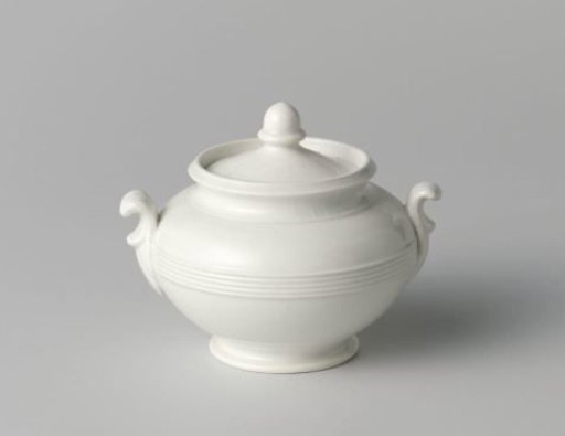 Sugar bowl with lid, cream-colored, with a band of horizontal ribs on the body