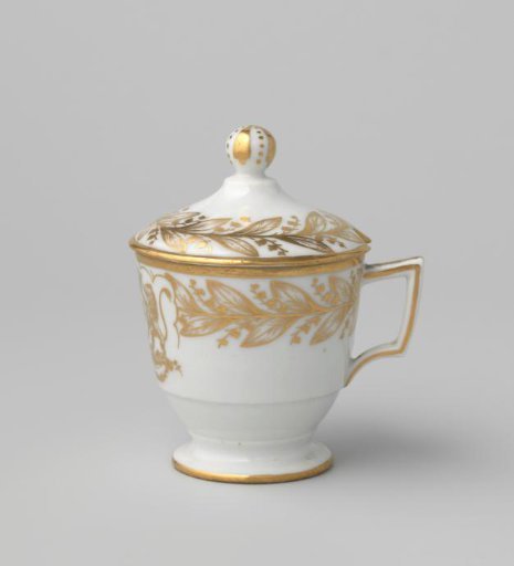 Mustard pot with the coat of arms of Hendrik Peter Godfried Quack and Isabella Gertraud von Carnap