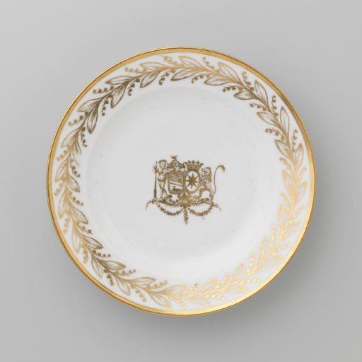 Dish with the coat of arms of Hendrik Peter Godfried Quack and Isabella Gertraud von Carnap