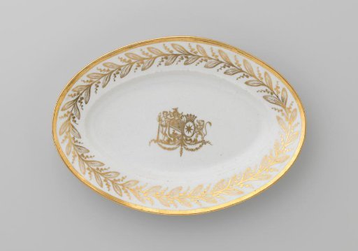 Dish with the coat of arms of Hendrik Peter Godfried Quack and Isabella Gertraud von Carnap