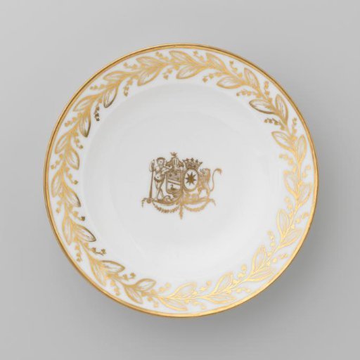 Plate with the coat of arms of Hendrik Peter Godfried Quack and Isabella Gertraud von Carnap