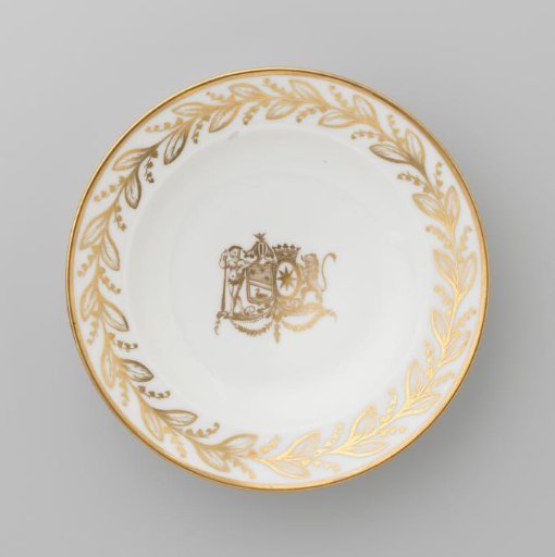 Plate with the coat of arms of Hendrik Peter Godfried Quack and Isabella Gertraud von Carnap