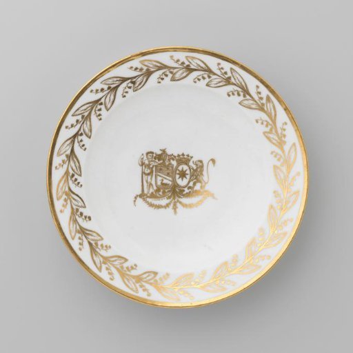 Plate with the coat of arms of Hendrik Peter Godfried Quack and Isabella Gertraud von Carnap