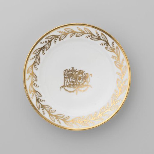 Plate with the coat of arms of Hendrik Peter Godfried Quack and Isabella Gertraud von Carnap
