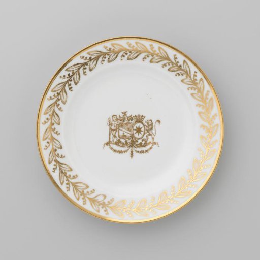 Plate with the coat of arms of Hendrik Peter Godfried Quack and Isabella Gertraud von Carnap