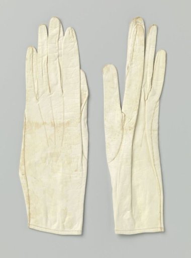 Glove of Glacé Leather, Short Model, Fastened with Three Mother-of-Pearl Buttons