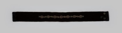 Collar of Black Velvet Adorned with Seven Lying Lozenges of Copper