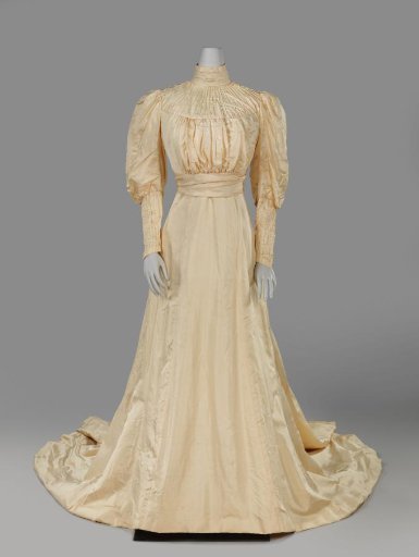 Skirt of a wedding dress of cream-colored ottoman silk, with a sleeveless cotton underbodice and lined with white cotton
