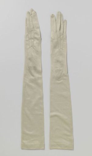 Pair of tricot gloves
