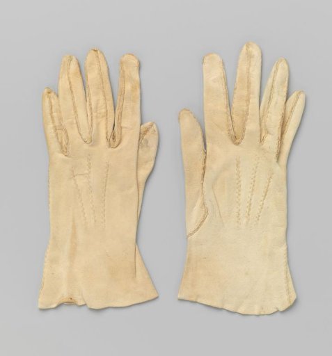 Glove of Beige Chamois Leather