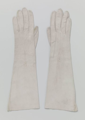 Glove of Grey Sheepskin