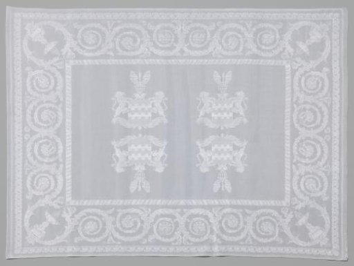 Napkin of white linen damask