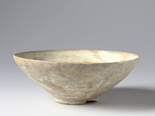Bowl with a foliate scroll border