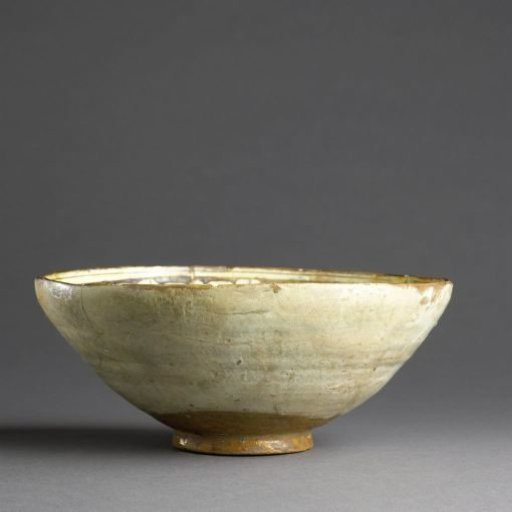 Bowl with stylized foliate scrolls in a panel decoration