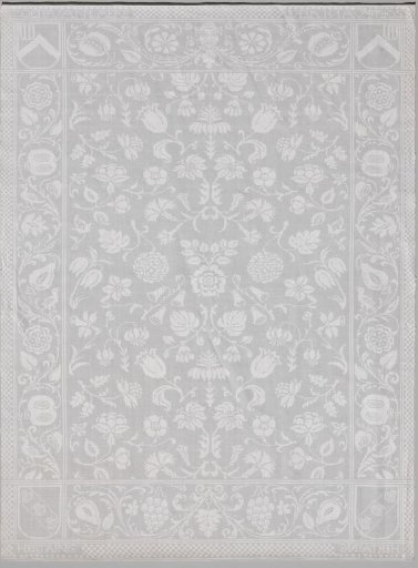 Tablecloth of white linen damask