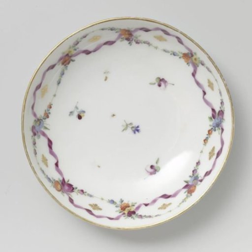 Plate, decorated with straw flowers and gold sequins