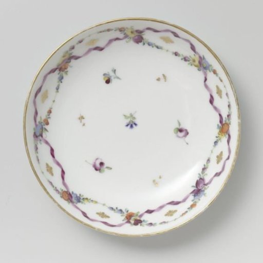 Plate, decorated with straw flowers and gold sequins