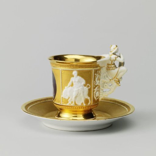 Cup and saucer with the portrait of Maria van Hohenzollern-Sigmaringen