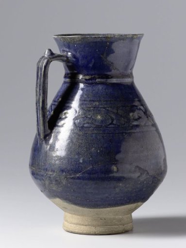 Pear-shaped ewer with a scroll border