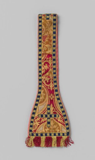 Manipulus of silk with a pattern of quatrefoils within oval fields