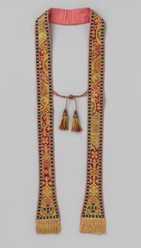 Stole of silk with a pattern of quatrefoils within oval fields