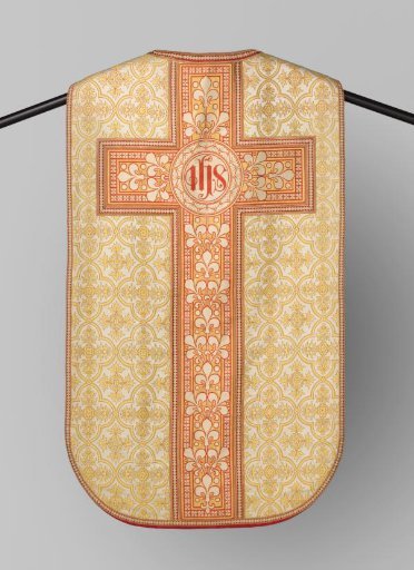 Chasuble decorated with linked quatrefoils containing stylized passion flowers, thistle leaves, and a crown of thorns