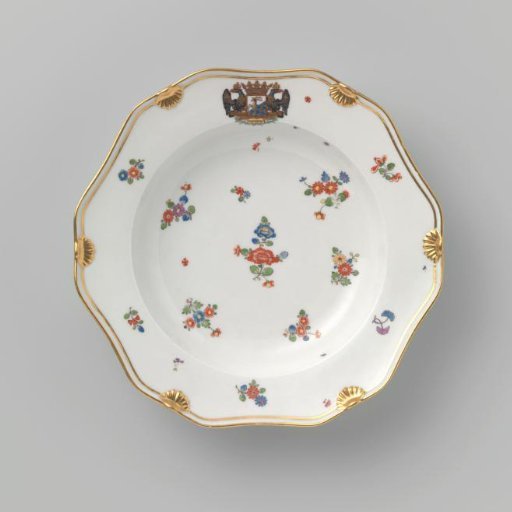 Plate with the coat of arms of Count Heinrich von Podewils and flower sprays
