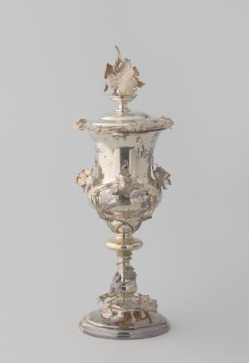Lid of a beaker.