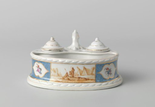 Lid of a sand-spreaders or inkpot