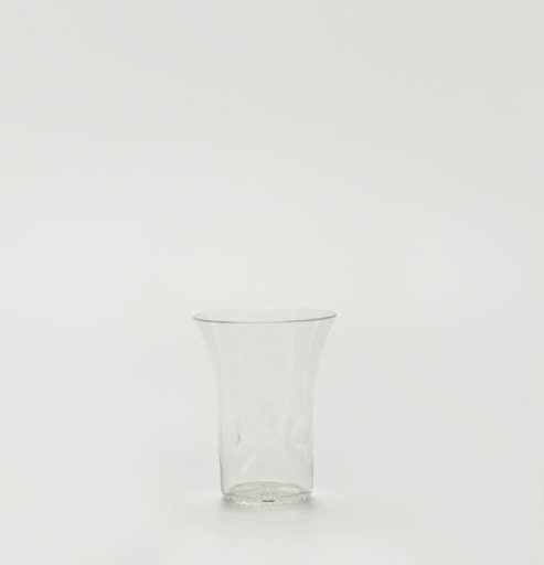Beaker with indentations