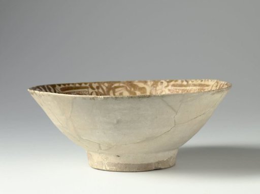 Bowl with four seated women in panels