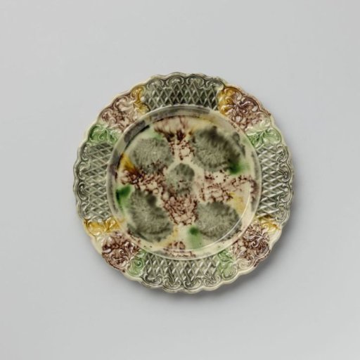 Platter of multicoloured stoneware; Staffordshire.