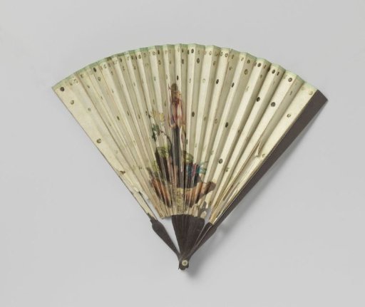 Folding fan with a sheet of paper on an unadorned wooden mount, featuring in the center an Amor colored in watercolor, with amorous text on either side of the sheet and scattered lovers