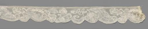 Strip of bobbin lace with alternating hanging flower and S-scroll
