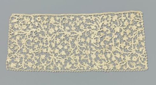 Neckcloth of Needle Lace with a Symmetrical Pattern of Many Vines with Small Leaves and Flowers