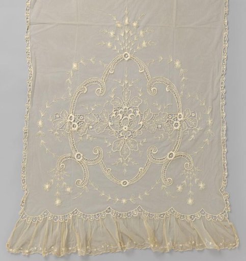 Curtain of a tester bed