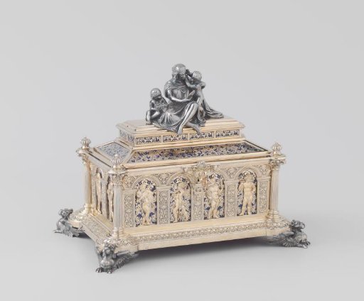 Jewel box of gilded silver