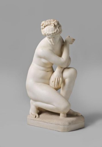 Crouching Venus